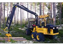 Šumski specijalni traktori Caterpillar 574