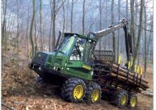 Šumski specijalni traktori John Deere 810 D