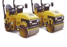 Tandem vibracijski valjci Caterpillar CB 113