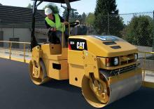 Tandem vibracijski valjci Caterpillar CB34