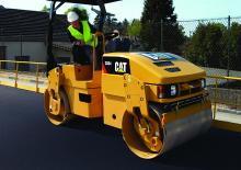 Tandem vibracijski valjci Caterpillar CB34 XW