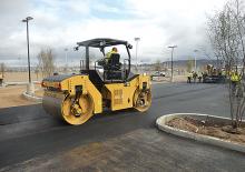 Tandem vibracijski valjci Caterpillar CB54B