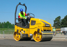Tandem vibracijski valjci Volvo DD24