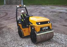Tandem vibracijski valjci JCB-Vibromax VMT430-140