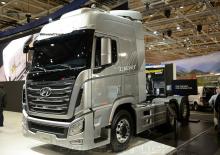 Tegljači - tegljačke jedinice Hyundai Commercial Vehicles P520.64 D6CC41