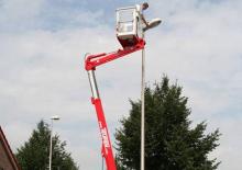Teleskopske dizalice sa granom montirane na kamion TEUPEN Euro B 14 T