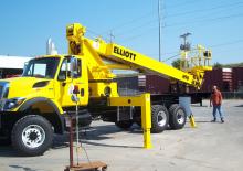 Teleskopske dizalice sa granom montirane na kamion Elliott Equipment H90F HiReach
