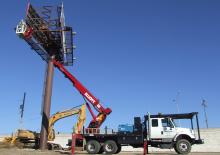 Teleskopske dizalice sa granom montirane na kamion Elliott Equipment H90R HiReach