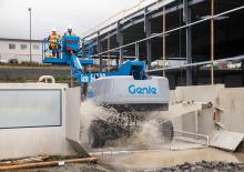 Teleskopska podizna platforma na gusjenicama Genie S-40 XC
