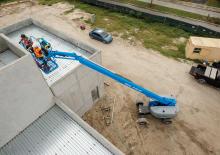 Teleskopska podizna platforma na gusjenicama Genie S-45 HF