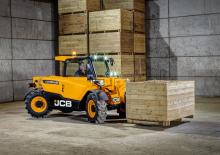 Dvorišni utovarivač JCB 525-60 AGRI 