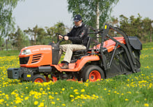 Samohodne kosilice za travnjake i vrtni traktori Kubota G26 LD 