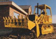 Utovarivači gusjeničari John Deere Construction 455 G