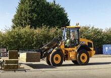 Utovarivači na kotačima JCB 411 HT