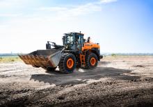 Utovarivači na kotačima Develon DL320-7