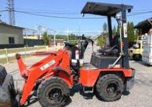 Utovarivači na kotačima Kubota R320S