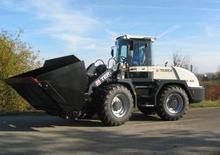 Utovarivači na kotačima Terex-Schaeff SKL 160