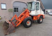 Utovarivači na kotačima Terex-Schaeff SKL 823