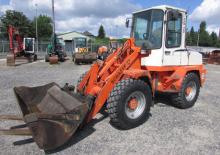 Utovarivači na kotačima Terex-Schaeff SKL 833