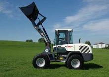Utovarivači na kotačima Terex TL 100