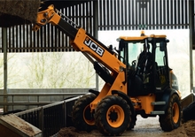 Utovarivači na kotačima JCB TM220