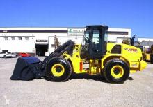 Utovarivači na kotačima New Holland W170C