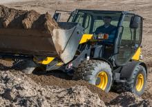 Utovarivači na kotačima Komatsu WA70-7 