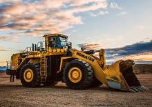 Utovarivači na kotačima Komatsu WA800-8E0