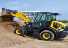 Utovarivači na kotačima Komatsu WA80M-8E0