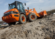 Utovarivači na kotačima Hitachi ZW 95