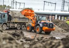 Utovarivači na kotačima Hitachi ZW180PL-6
