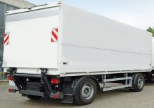Utovarne platforme MBB Palfinger MBB B 2000 L