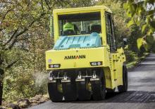 Valjci s gumenim kotačima Ammann AP 240 T4