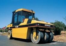 Valjci s gumenim kotačima Caterpillar PS 300 B