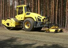Valjci s jednim bubnjem Bomag BW 213 DH-4 BVC/P