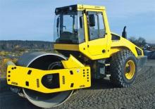 Valjci s jednim bubnjem Bomag BW 213 DHC-4