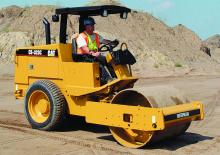 Valjci s jednim bubnjem Caterpillar CP323C
