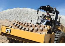 Valjci s jednim bubnjem Caterpillar CP54B