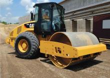 Valjci s jednim bubnjem Caterpillar CP56