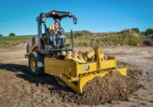 Valjci s jednim bubnjem Caterpillar CP7