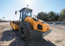 Valjci s jednim bubnjem Case SV211E