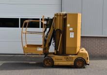 Vertikalna podizna platforma s jednim jarbolom Grove-Manlift (Delta) Toucan 860