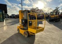 Vertikalna podizna platforma s jednim jarbolom Grove-Manlift (Delta) Toucan 861