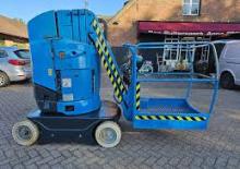 Vertikalna podizna platforma s jednim jarbolom Grove-Manlift (Delta) Toucan 910