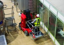 Vertikalna podizna platforma s jednim jarbolom Manitou 100 VJR