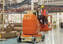 Vertikalna podizna platforma s jednim jarbolom JLG 26E