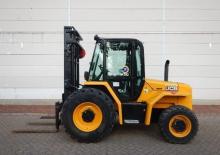 Viličari za neravne terene JCB 930-4