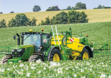 Vučene prskalice John Deere M944i