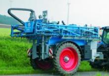 Vučene prskalice Unia R 615 XL