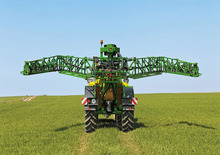 Vučene prskalice John Deere R 944 i